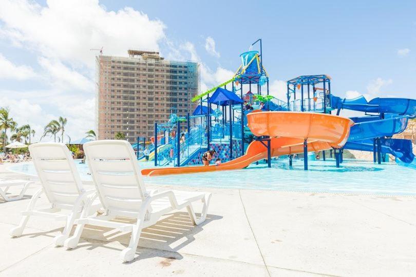 Aqualand Park & Resort Oficial Салинополис Экстерьер фото